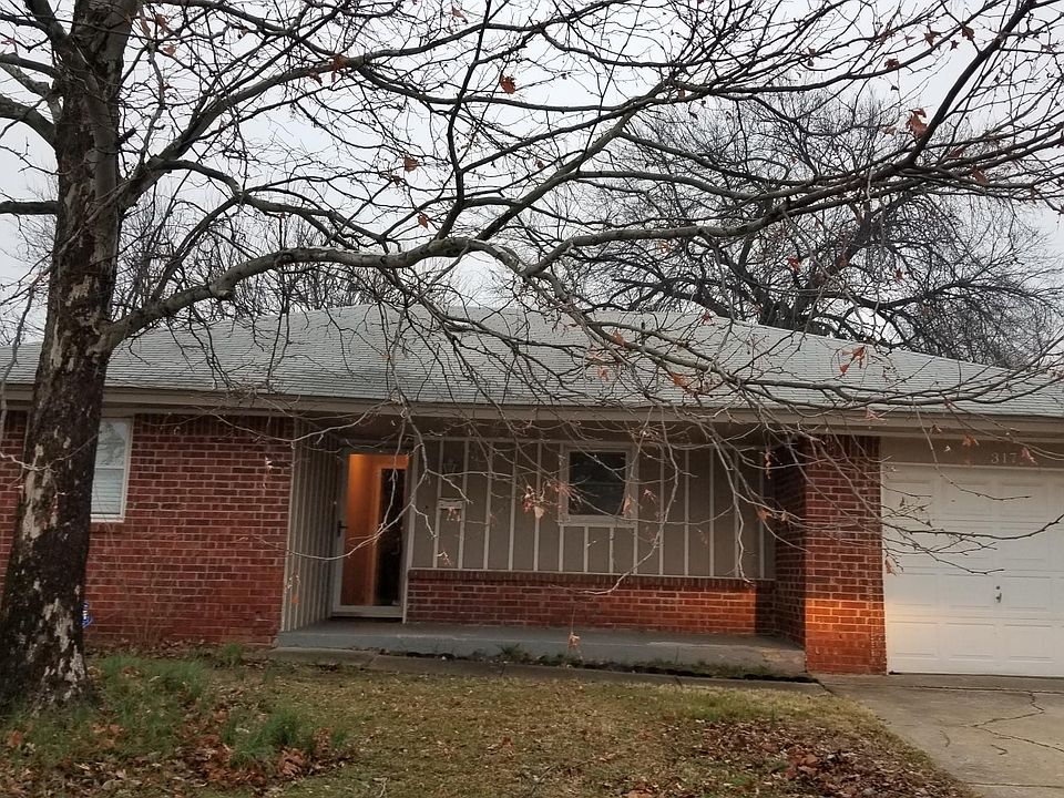 1st image of 317 Orr Dr