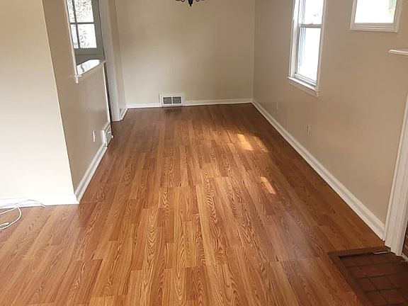 3rd image of 132 Federal St