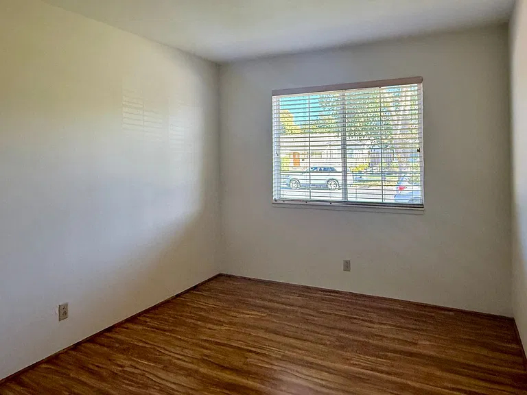 4501 Alex Dr — Photo 12