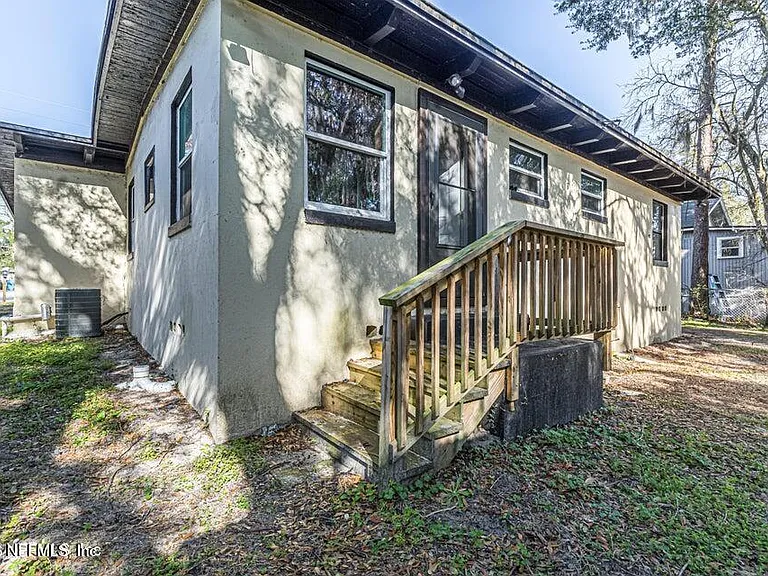 8306 Galveston Ave — Photo 23