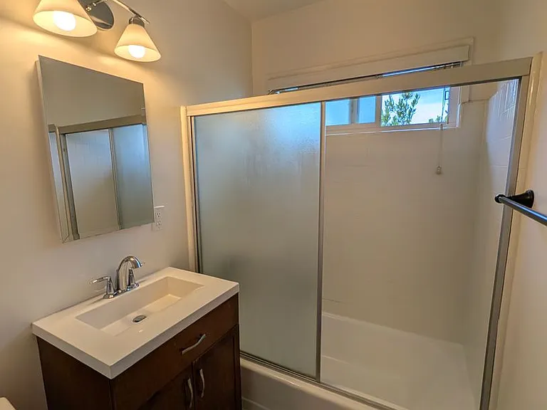 Magnolia Manor — Photo 25