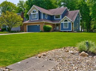 4622 Pinewood Path, Akron, OH 44321