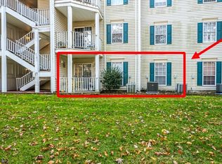 133 Sapphire Ln, Franklin Park, NJ 08823