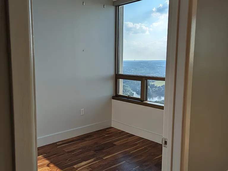 300 Bowie St #3704 — Photo 9