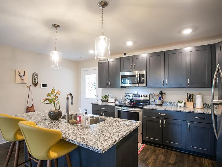 302B Ensley Ave — Photo 15