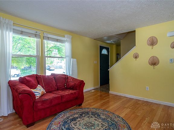 5th image of 689 Hile Ln