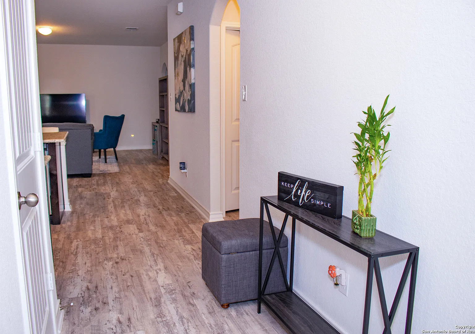 3 bed, 1651 sqft, $2,050 — Photo 3