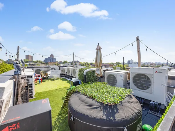 305 Sumpter Street image 42 of 48