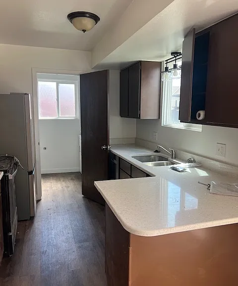 7426 S Launa St — Photo 2