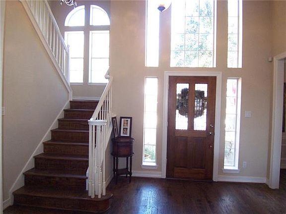 2nd image of 2204 Aristocrat Dr