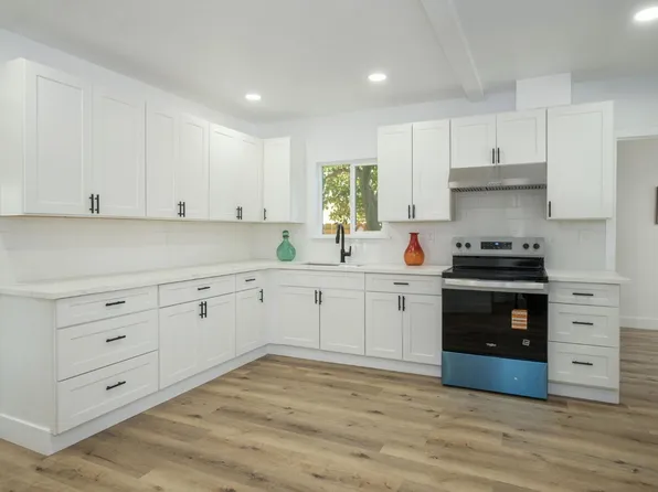 3141 E Butler Ave, Fresno, CA 93702