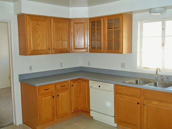 4th image of 2901 E Cushman Dr