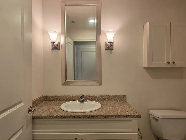 125 N 4th St #401 — Photo 21