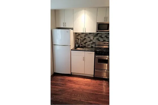 Rented by City Connections Realty | media 1