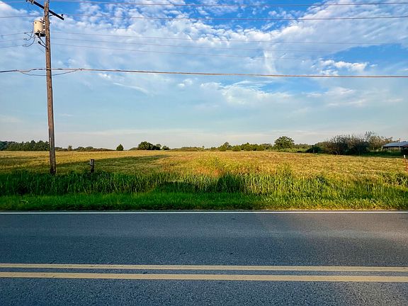 4th image of 1/2 Mary Niblack Rd