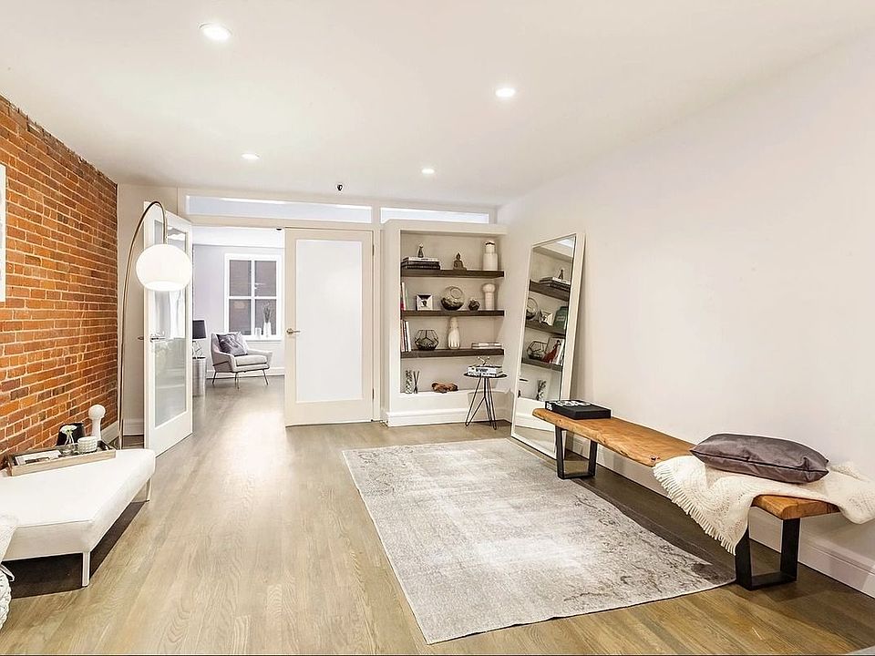 1st image of 66 Pearl St APT 306