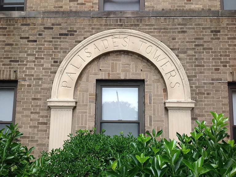 Palisades Towers — Photo 17
