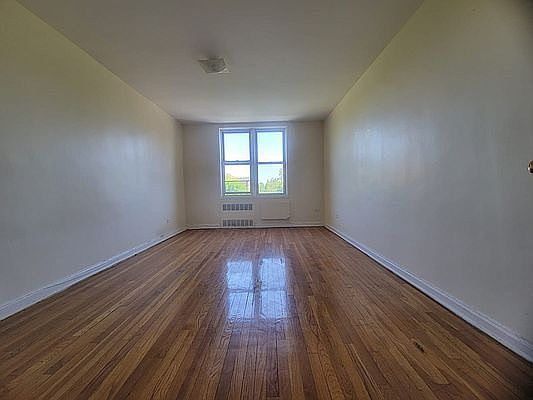 2nd image of 2007 Avenue V #4
