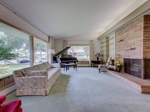 5th image of 10001 W Grantosa Dr
