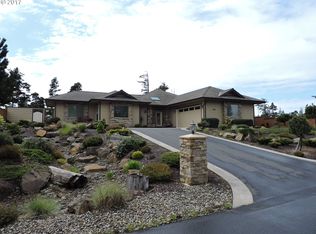 88018 Lake Point Dr, Florence, OR