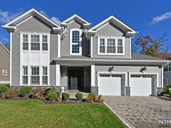 20 Arden Pl, Hillsdale, NJ 07642