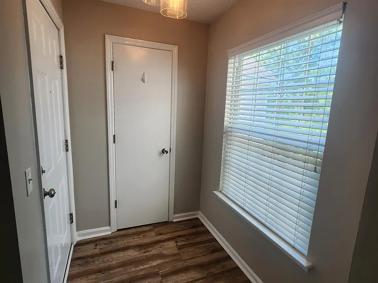 8549 Hopkins Cir #H — Photo 15