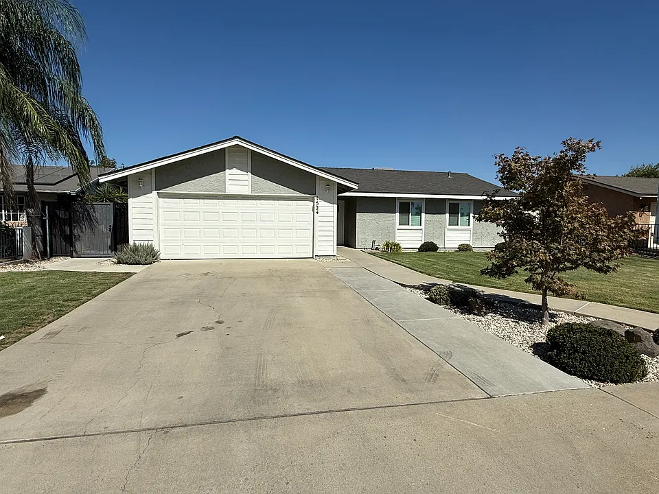 1524 N Thomas Ct