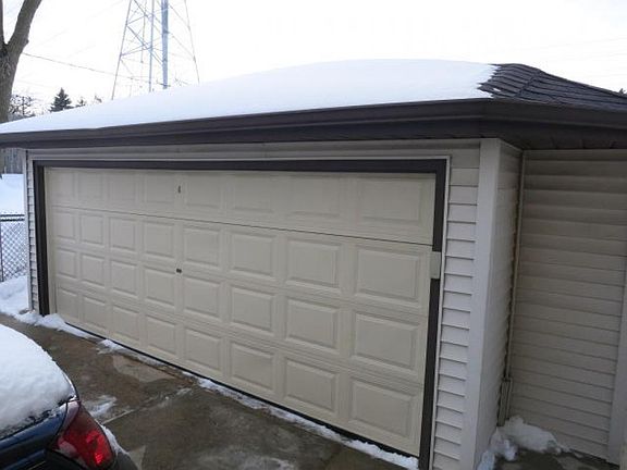 3rd image of 1806 Cardinal Dr #1808