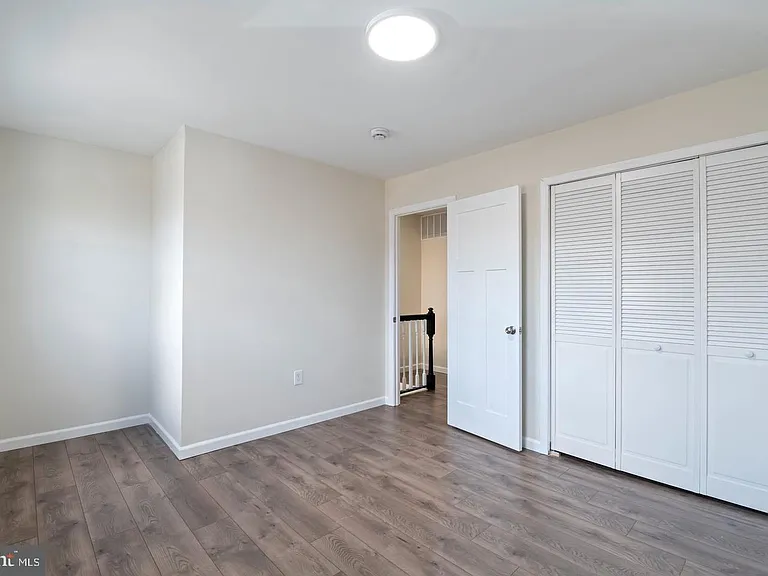 7616 Somerset Ln — Photo 8