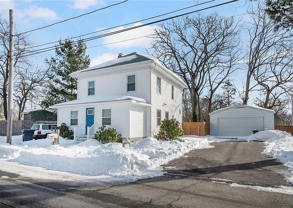 1st image of 2 Overbrook Ave