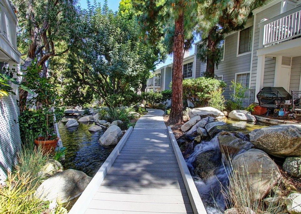 1st image of 1272 Park Western Pl #103