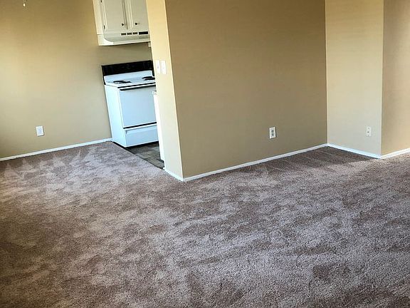 3rd image of 6502 Six Mile Ln APT 3