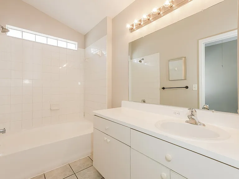 3406 Palm Beach Dr — Photo 12