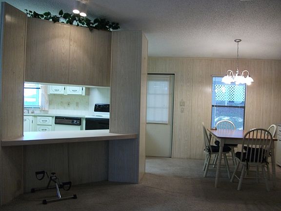 4th image of 112 Live Oak Dr