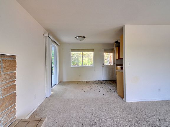 2nd image of 17520 33rd Pl W