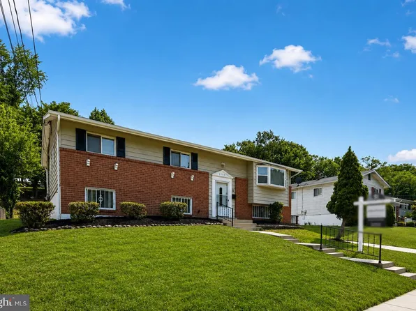 5506 Helmont Dr, Oxon Hill, MD 20745