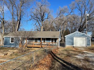 1102 N 3rd St, Lansing, KS 66043
