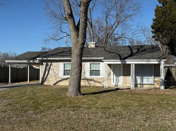 26 Jamaica Dr, Saint Peters, MO 63376