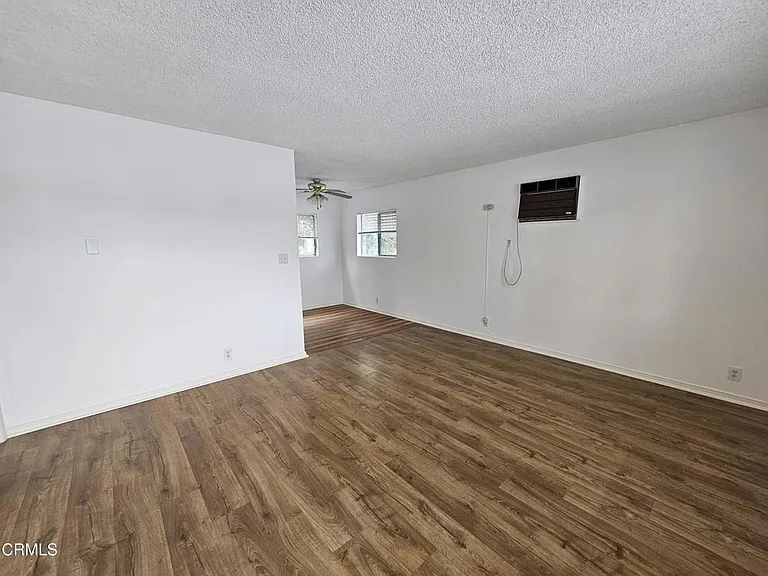 12246 Oxnard St #2 — Photo 6