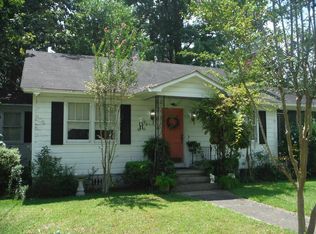 111 Edgewood Dr, Thomasville, GA 31792