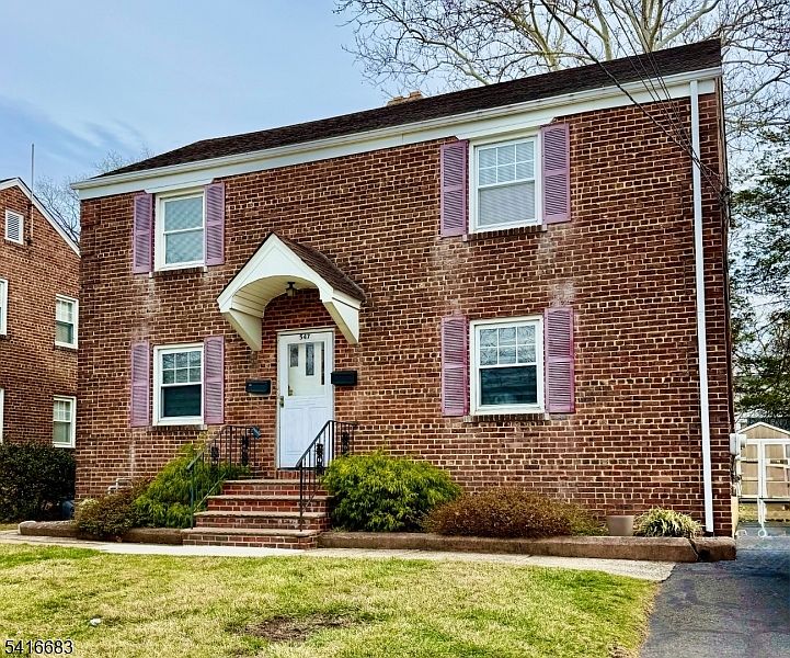 1st image of 547 Willow Ave