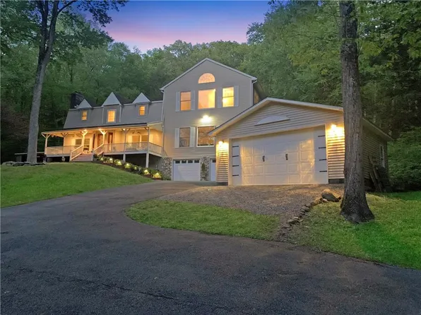 292 Davis Road, Salt Point, NY 12578