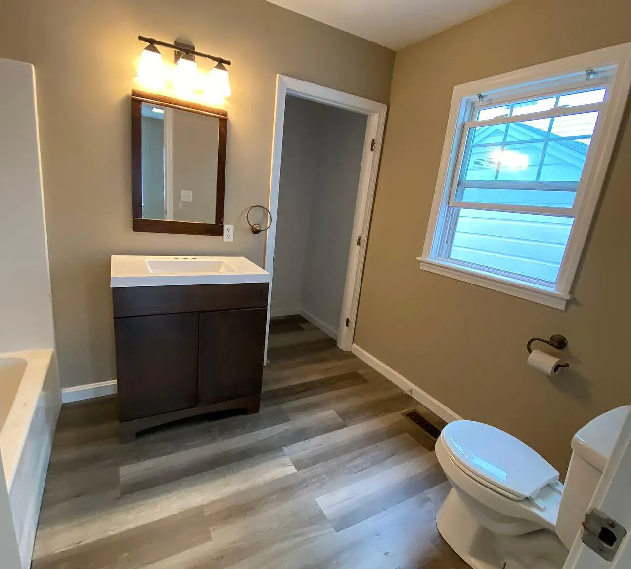 125 Walnut St — Photo 4