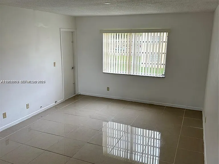 200 Ashbury Rd #209 — Photo 7