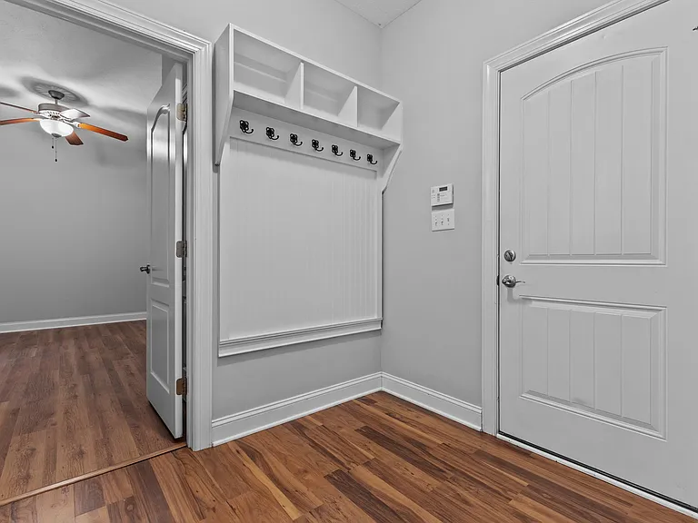 768 Riverbirch Dr — Photo 6