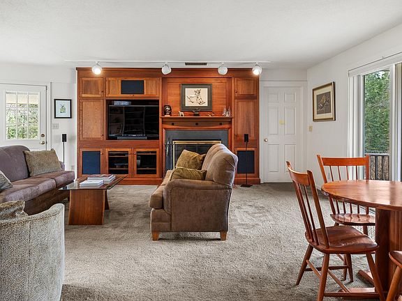 4th image of 33 Rolling Ridge Road