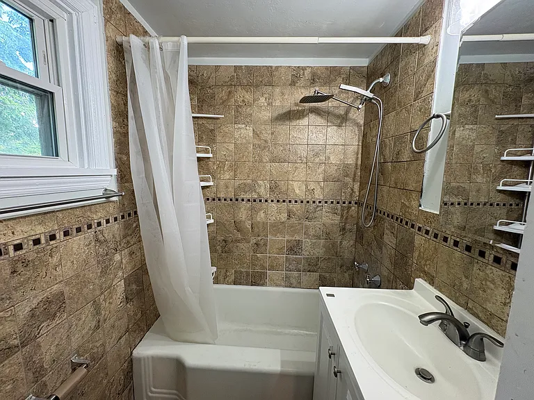 5357 Brownsville Rd — Photo 11