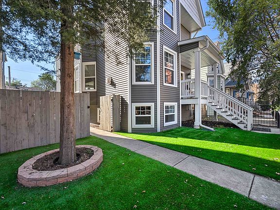 2nd image of 3305 W Belle Plaine Ave
