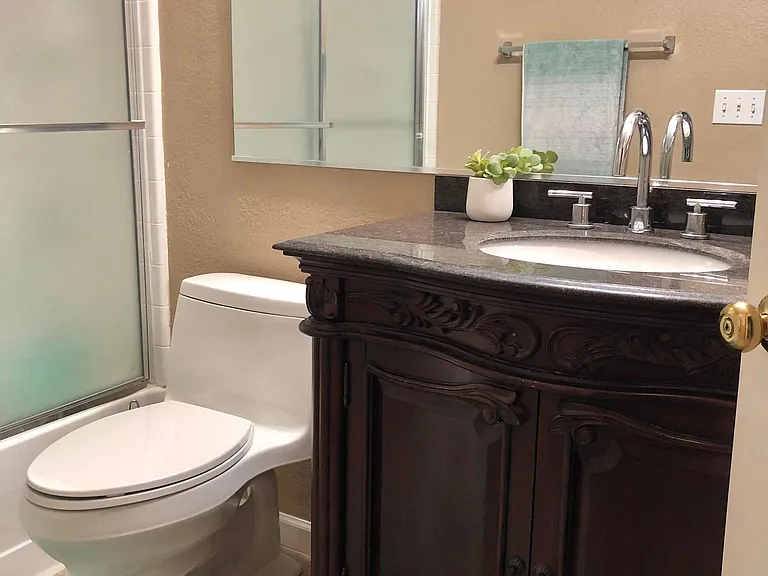 1860 Aurora Ct — Photo 14