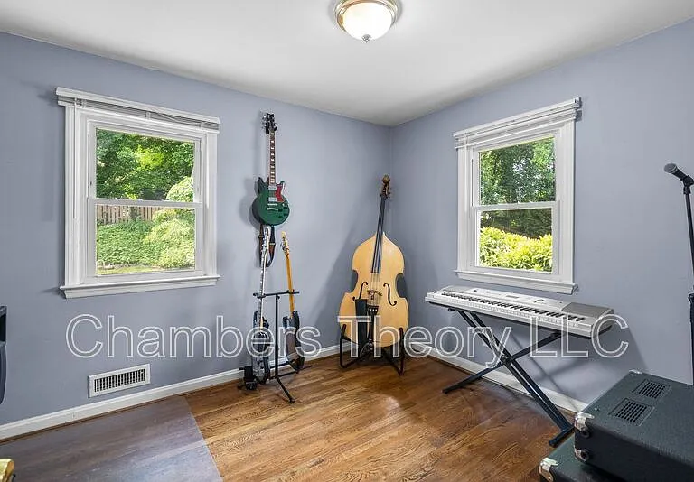 3904 Lantern Dr — Photo 16